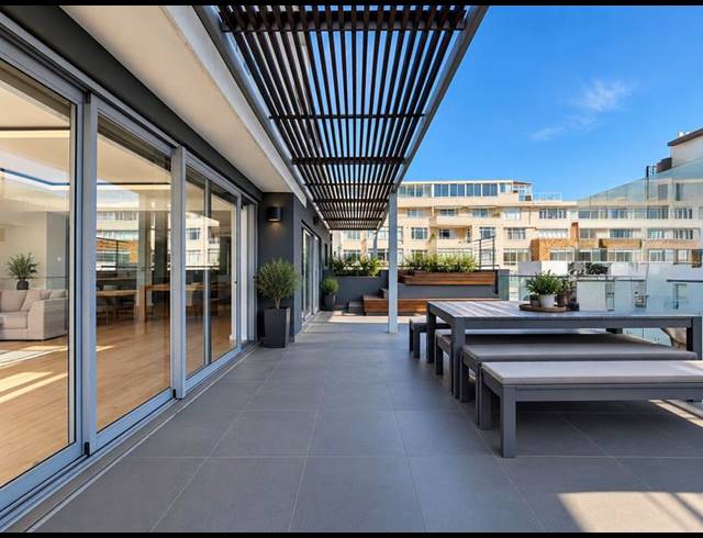 3 BEDROOM APARTMENT FOR SALE IN SEA POINT